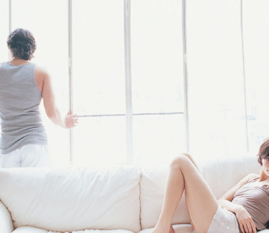 11 Signs of An Unhealthy Relationship signs of an unhealthy relationship
