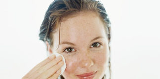 11 Benefits Of Baby Oil For Beauty benefits of baby oil