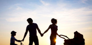 Wondering How Couple Decide To Have Children And Begin Their Family how couple decide to have children