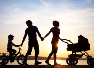 Wondering How Couple Decide To Have Children And Begin Their Family how couple decide to have children