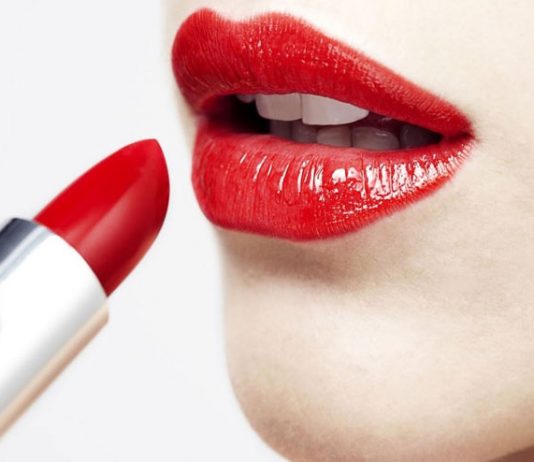 6 Major Side Effects of Using Lipsticks and How You Can Prevent Them side effects of using lipstick