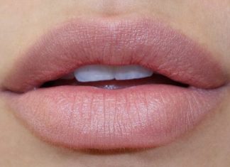 Home Remedies To Get Natural Pink Lips in a Week Permanently