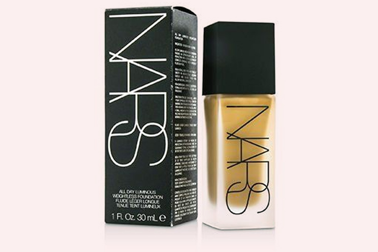 NARS All Day Luminous Weightless Foundation