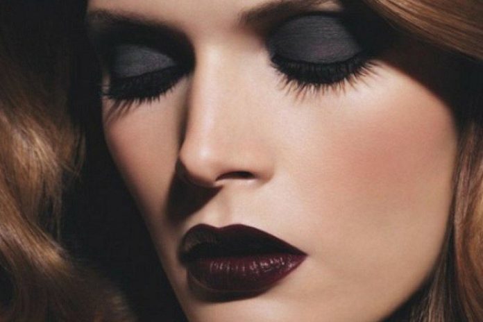 Smokey Eye Make Up