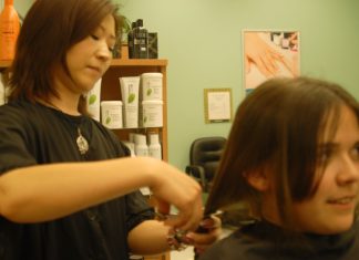 5 Genuine Benefits Of Trimming Your Hair – You Should Go For It! Trimming Your Hair