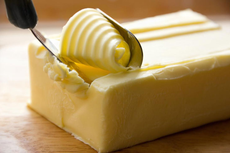 Heal your dry nails with butter