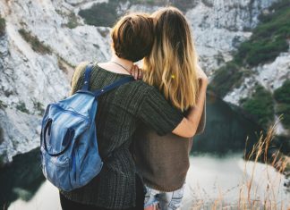 10 Parenting Tips For Raising Teenage Daughters – Know The Secrets