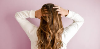 14 Ways To Get Rid Of Dry Scalp – Boost Your Scalp Hydration