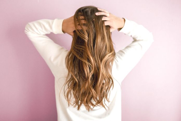 18 Best Dry Shampoo Brands For Those Cheat “Good Hair” Days