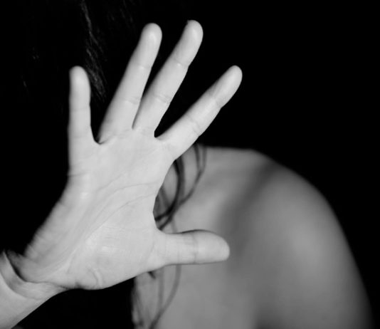 10 Ways To Deal With Depersonalization – Handle Your Mental Health Depersonalization