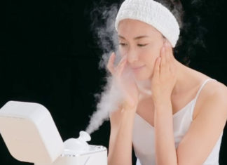 Facial Steam For Acne – What Is It, Benefits & How To Do It?