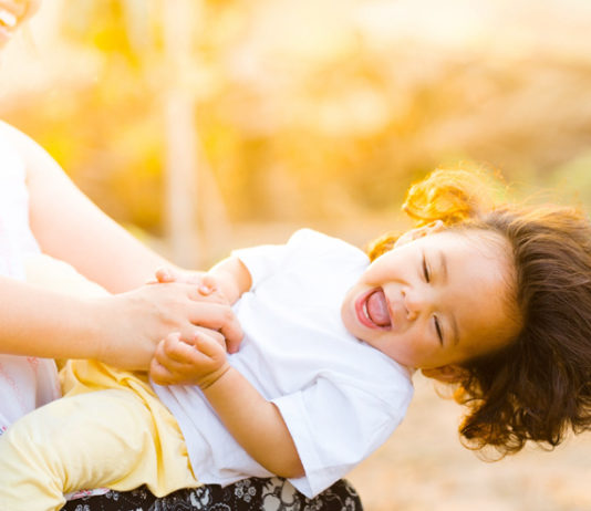 12 Ways To Raise Your Daughter To Be A Confident Girl – Make Her Bold! Confident-Girl