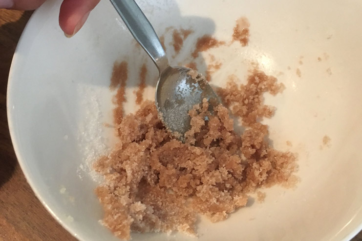 Oatmeal-Lip-Scrub