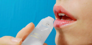 How To Make A Lip Gloss at home – Get Aware & Safe For Your Lips!