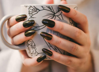 How to Remove Acrylic Nails at Home With And Without Acetone Acrylic-Nails