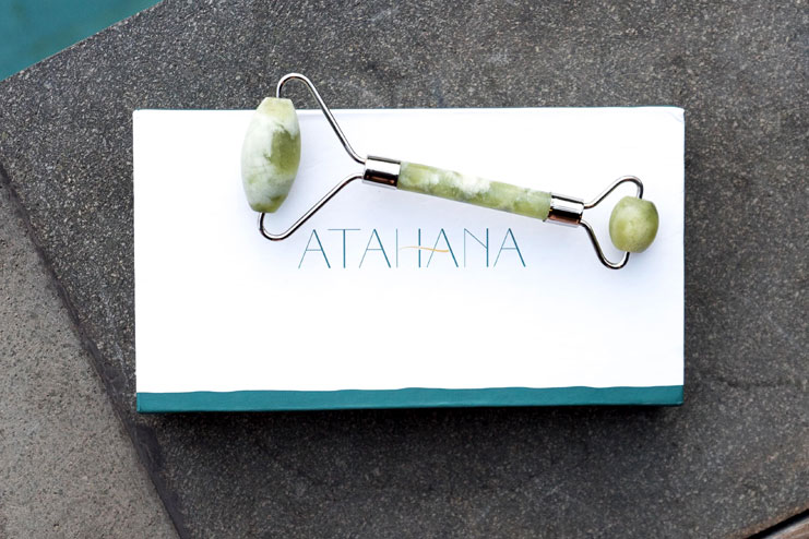 Atahana Jade Roller