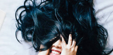 3 Excellent Ways To Get Blue Black Hair Color – Drown In The Shade! Get Blue Black Hair