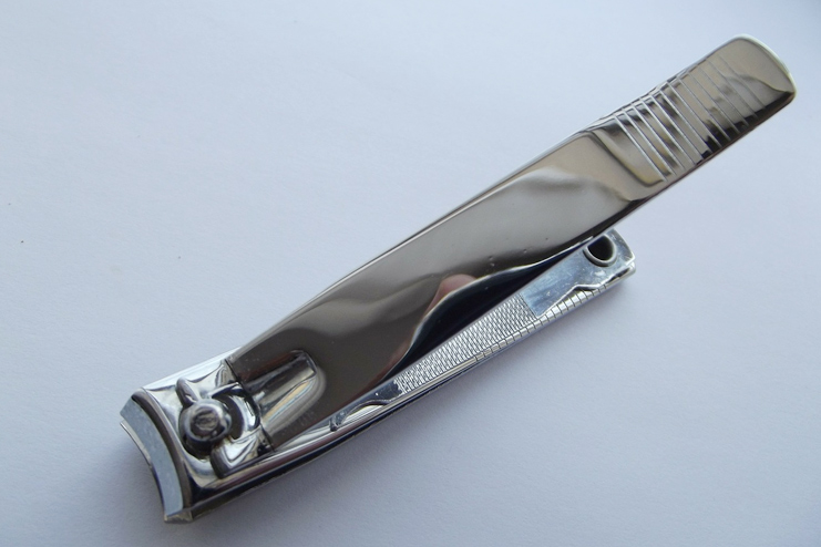 Use-the-Nail-Clipper