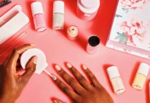 10 Ways To Prevent Bubbles in Nail Polish – Go Bubble-Free! how to avoid Nail-Polish-Bubbles