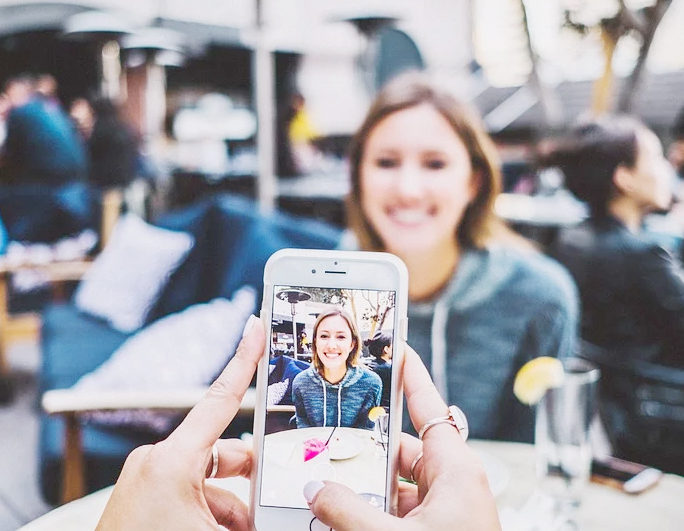 How To Be Photogenic? 12 Easy Tips For Gorgeous Women! Photogenic