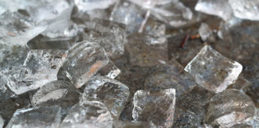 10 Refreshing Benefits Of Rubbing Ice On The Face 10 Refreshing Benefits Of Rubbing Ice On The Face