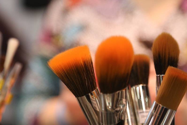 Interesting Benefits Of Not Wearing Makeup
