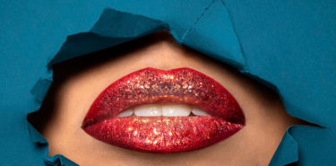 10 Best Moisturizing Lipsticks For Dry Lips – Ditch Dull Lips! 10 Moisturizing Lipsticks For Dry Lips