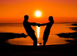 21 Simple Romantic Gestures For Him – Good Love Spells! 21 Simple Romantic Gestures For Him