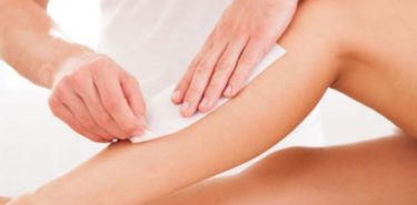 6 Simple Ways To Get Wax Off Skin – Wipe It Clean! 6 Simple Ways To Get Wax Off Skin