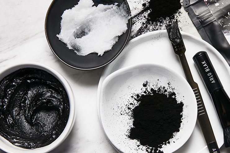 Activated Charcoal and Bentonite Clay Mask