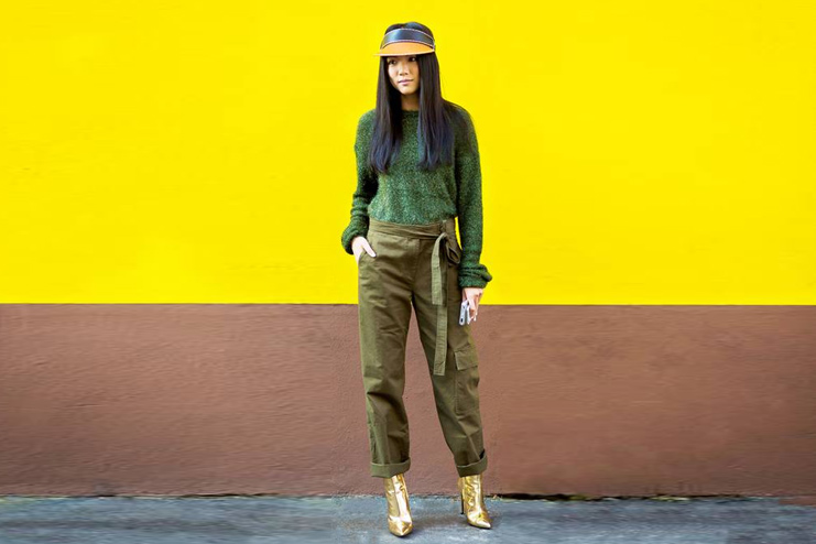Dark Green Sweater T-Shirt And Olive Green Pants