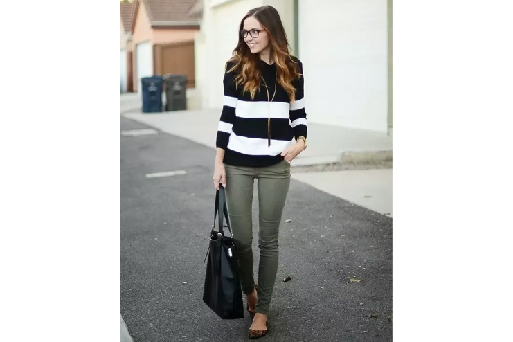 Thick Stripes Black And White TShirt With Olive Green Pants