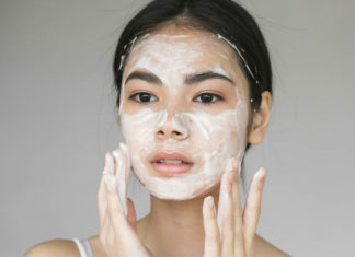 15 Best Face Wash For Oily Skin – Top Picks For 2020! best face wash for oily skin