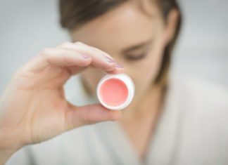 13 Best Lip Balms For Dark Lips in 2020 – Transform The Look! best lip balms for dark lips