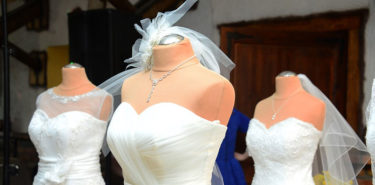 Choose Your Type Of Fancy Wedding Gown And Be A ‘Queen’ Of The Day – Here Are 10 Types! Choose Your Type Of Fancy Wedding Gown And Be A Queen Of The Day Here Are 10 Types