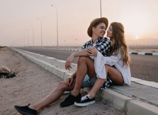 13 Tricks To Impress Your Boyfriend – Little Gestures Matter! 13 Tricks To Impress Your Boyfriend