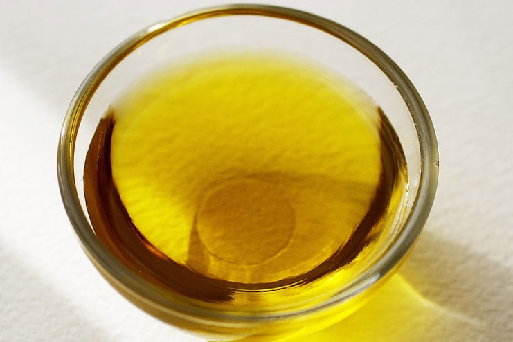 Olive Oil and Vitamin-E Oil for hair growth