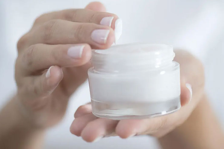 Top Anti Aging Hand Creams Use Them Well