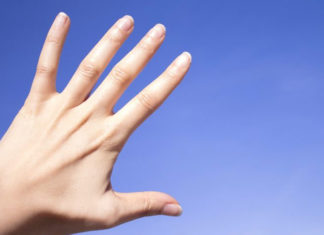 15 Ways To Take Care Of Dry Cuticles – Heal Them! 15 Ways To Take Care Of Dry Cuticles