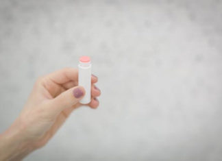 10 – Best Lip Balms With SPF To Protect Your Lips – Defeat Dryness! Best Lip Balms With SPF To Protect Your Lips