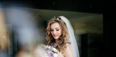 25 Things Every Bride Should Carry on Wedding Day 25 Things Every Bride Should Carry on Wedding Day