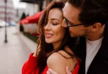 15 Winning Tips to Flirt a Guy And Make Him Fall For You!! 15 Winning Tips to Flirt a Guy And Make Him Fall For You