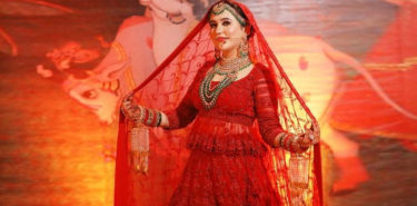 10 Fashion Tips For Curvy Brides 2021-Tune With Your Body Shape 10 Fashion Tips For Curvy Brides 2021-Tune With Your Body Shape