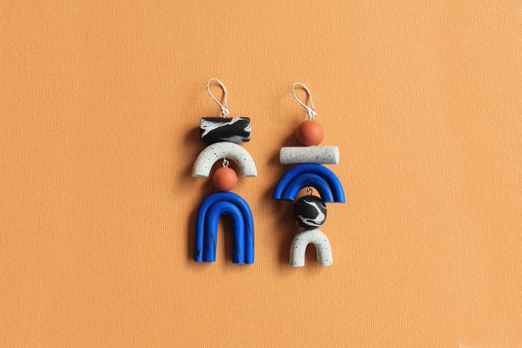 Asymmetric clay earrings