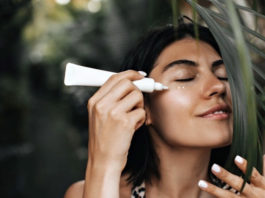 10 Best Smelling Sunscreens That Make You Feel Delightful 10 Best Smelling Sunscreens That Make You feel Delightful